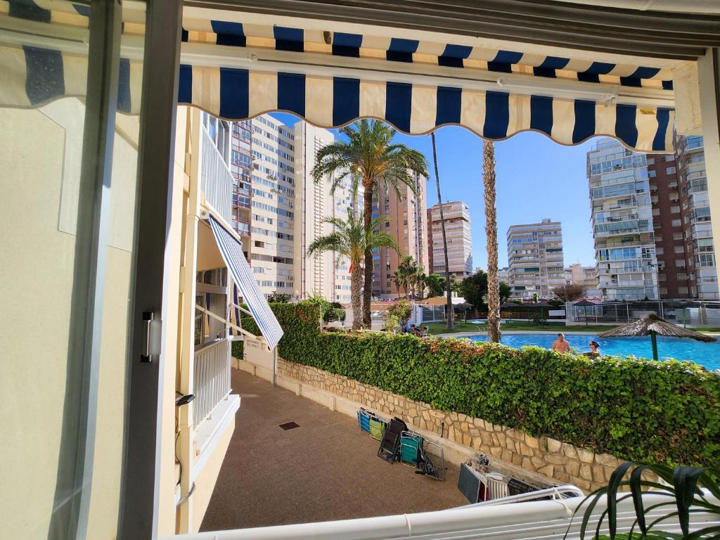 Bazén v ubytování Apartamento Marval PLAYA DE LEVANTE nebo v jeho okolí