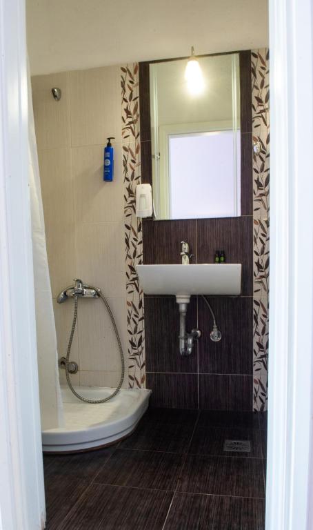 GOLDEN SUN Κokkoni Beach Hotel - Habitación Triple Con Balcón