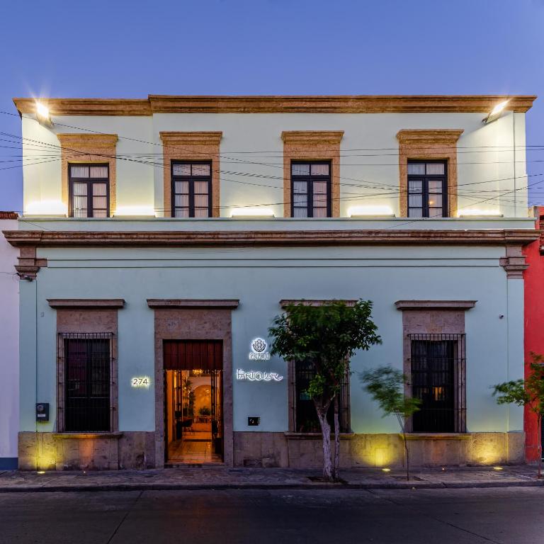 Budova, kde se hotel nachází