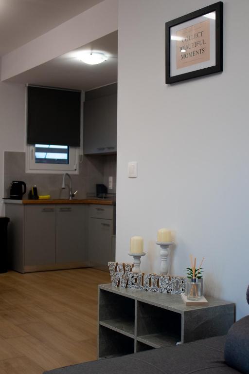 GIAKOST APARTMENTS V near airport - 10