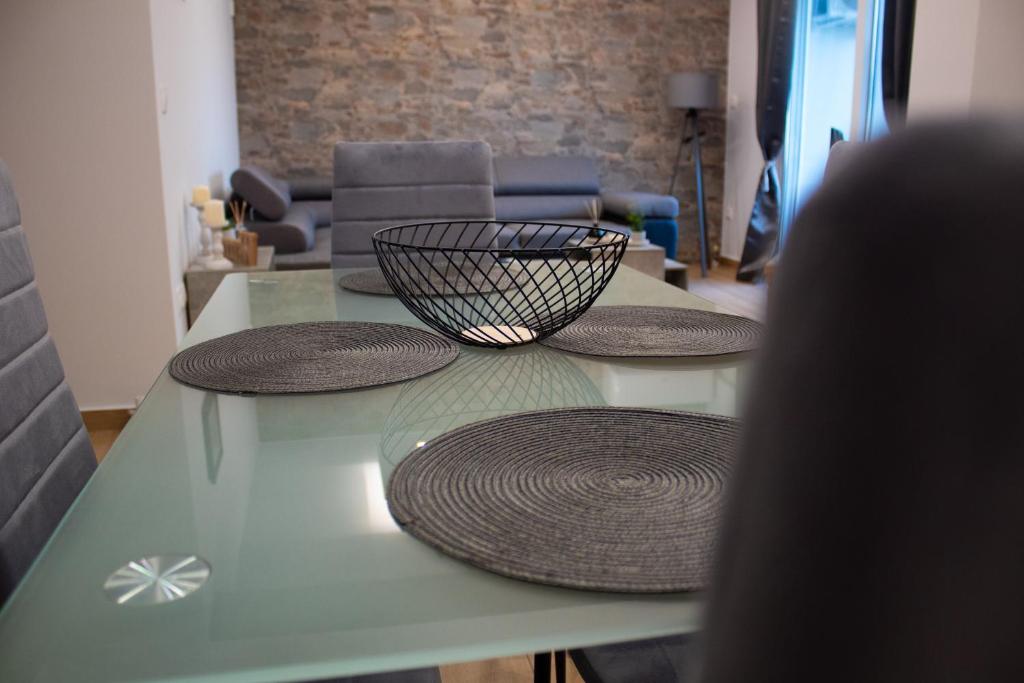 GIAKOST APARTMENTS V near airport - 15