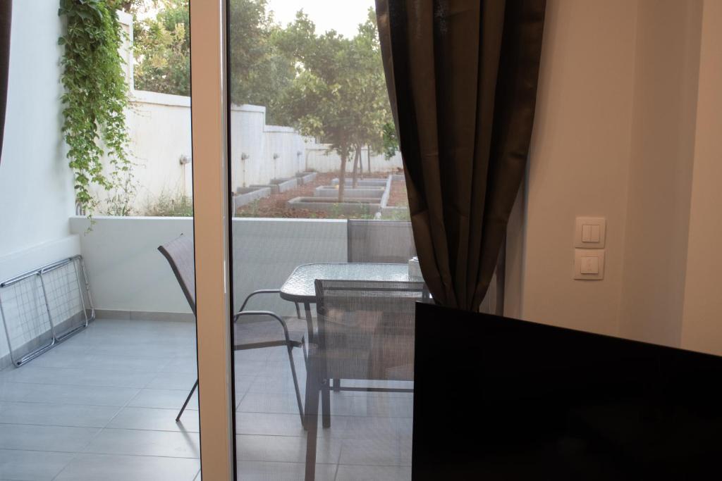 GIAKOST APARTMENTS V near airport - 1