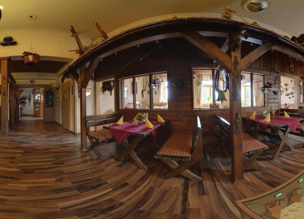 Restaurace v ubytování Hotel Alpenhof