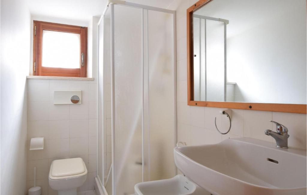 Kúpeľňa v ubytovaní Awesome Apartment In Alcamo Marina