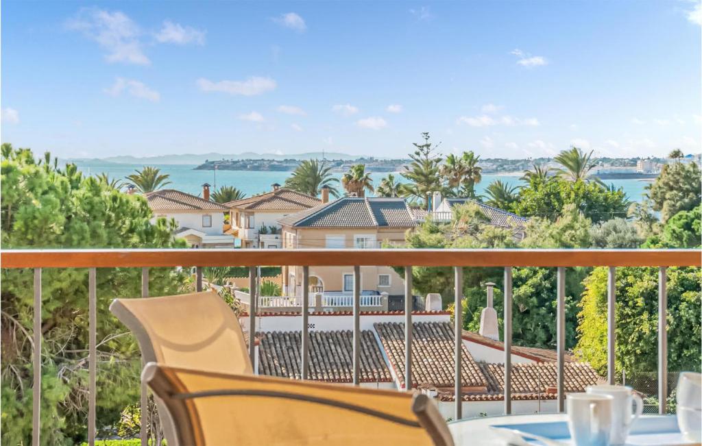 A balcony or terrace at Cozy Apartment In Torrevieja