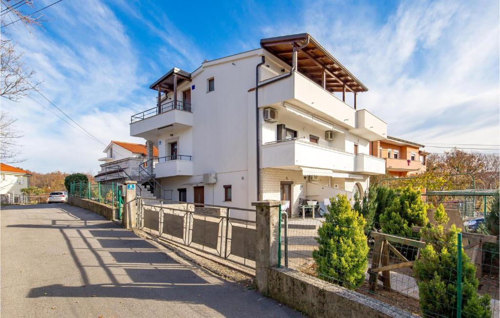 Budova, v ktorej sa apartmán nachádza
