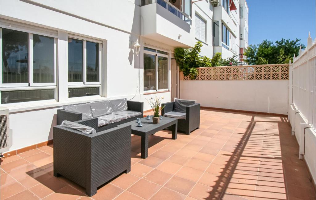 Balkón alebo terasa v ubytovaní 3 Bedroom Nice Apartment In Santa Pola