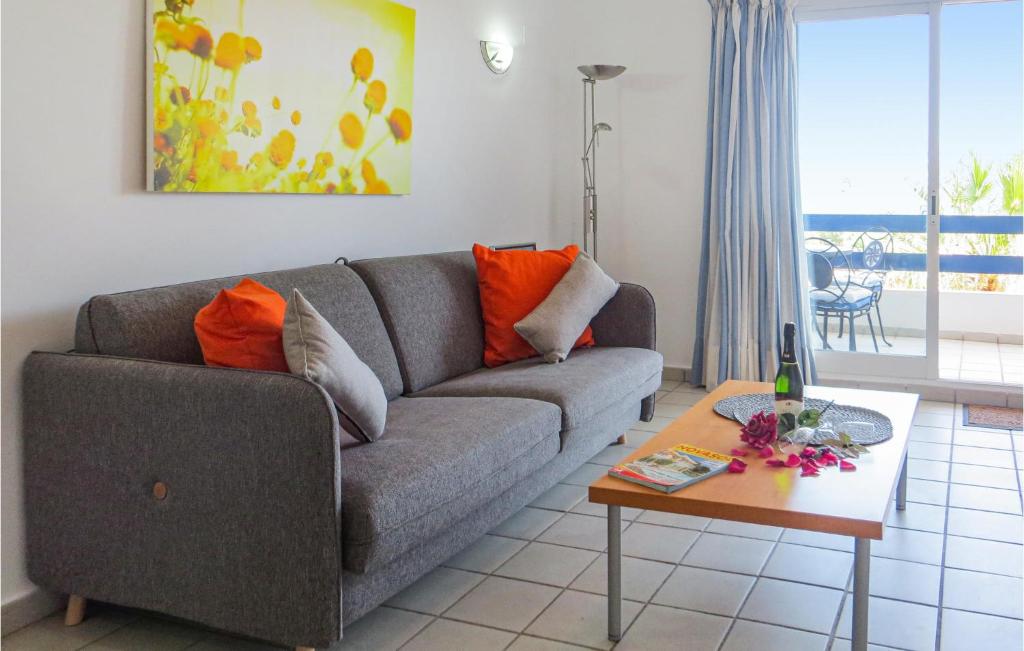 Posedenie v ubytovaní Lovely Apartment In Orihuela Costa