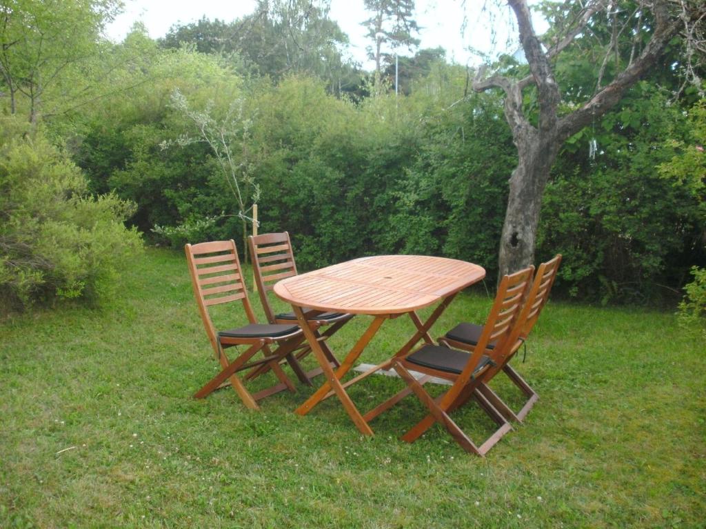 Fotografie z fotogalerie ubytování Ferienhaus mit Sauna und Kaminofen sowie Terrasse v destinaci Högsby