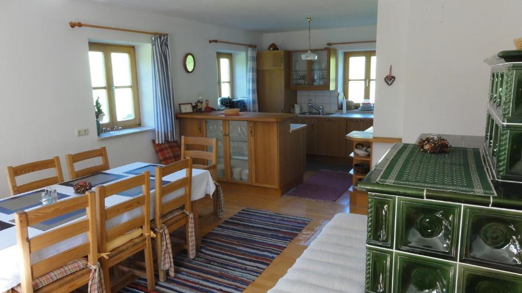 Kuchyňa alebo kuchynka v ubytovaní Ferienhaus Seitter