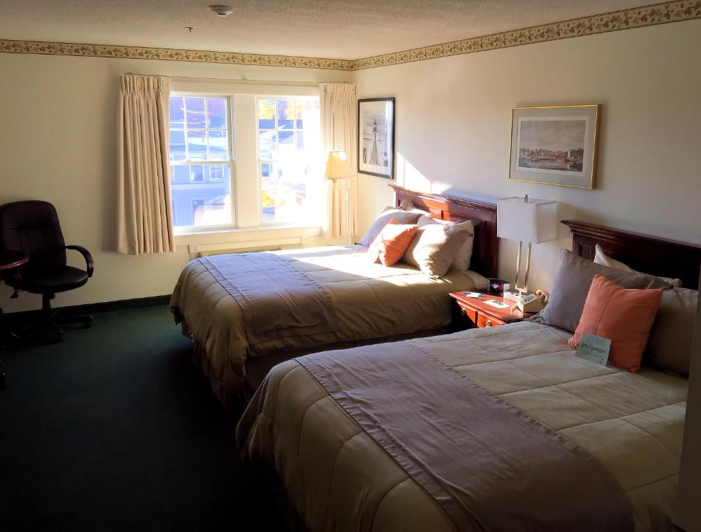 Camden Riverhouse Hotel and Inn photo