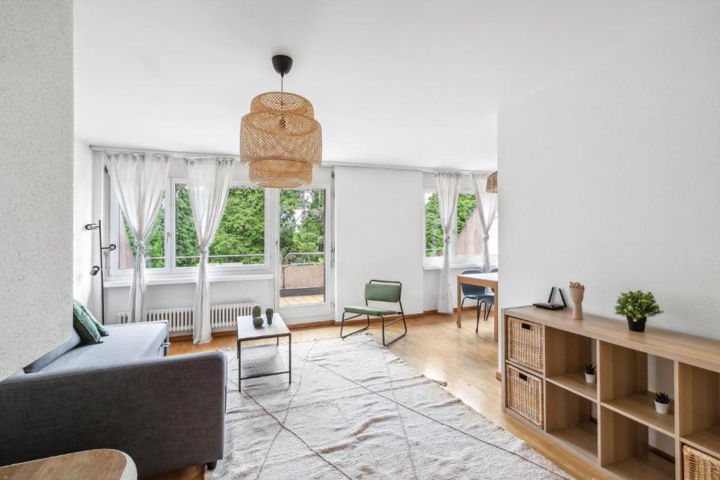 Chic 3-Bedroom Apartment Near Zurich Center - Resim 42
