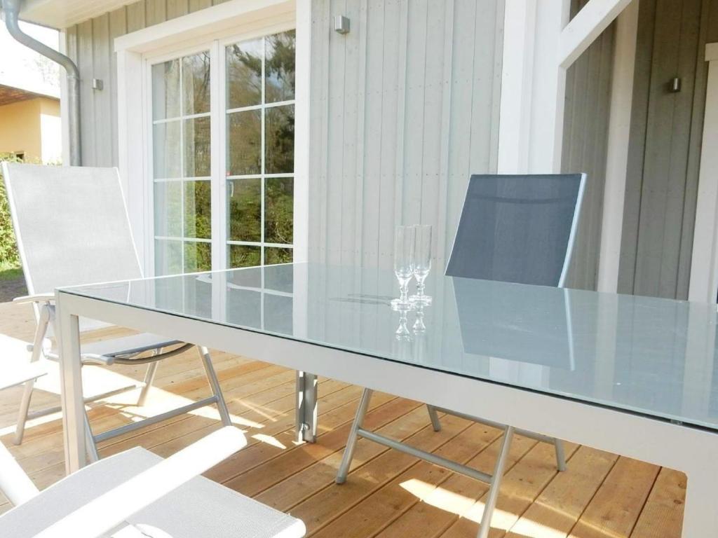 Ferienhaus Luise Am See - Holiday Home