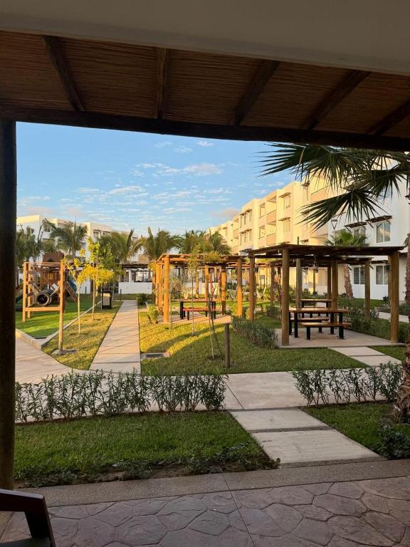 Zahrada ubytování Almarena Paradise