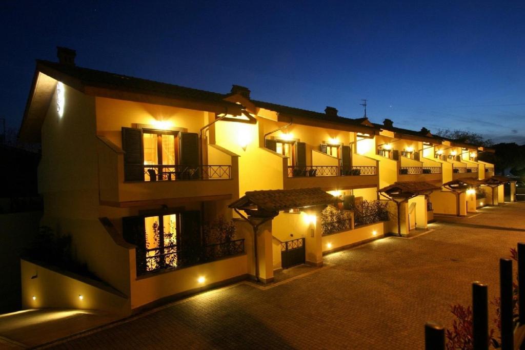 Budova, v ktorej sa apartmánový hotel nachádza