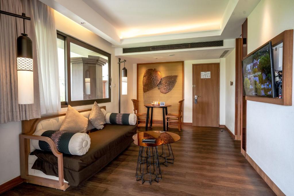 Novotel Bogor Golf Resort - Executive King Suite