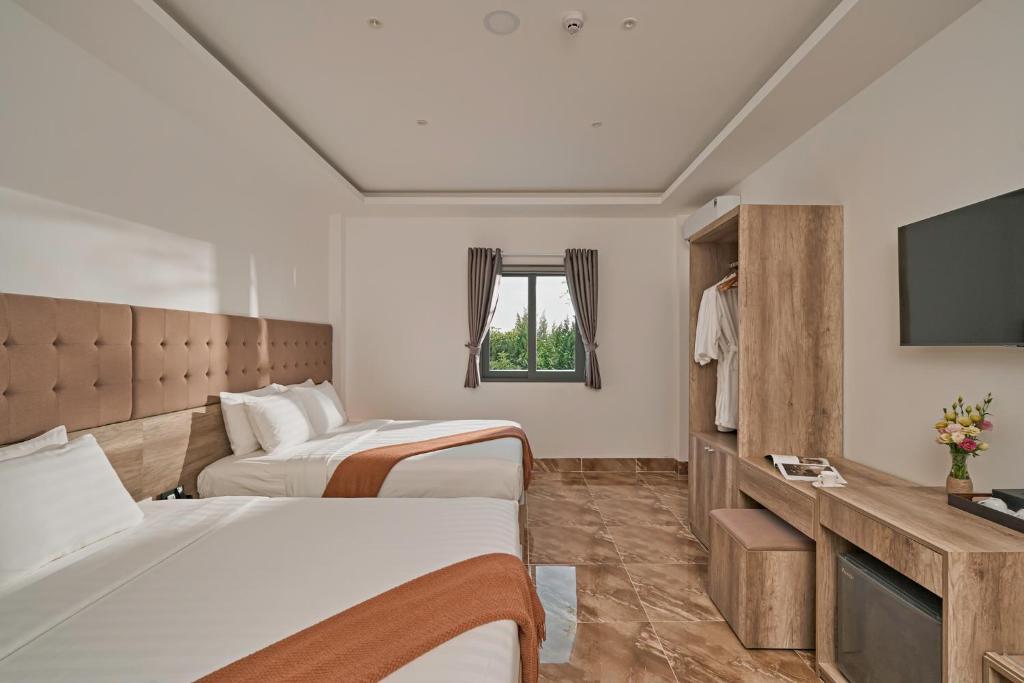 TV/trung tâm giải trí tại California Hotel