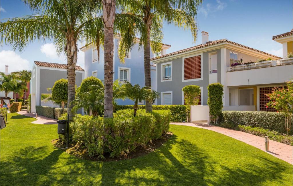 Zahrada ubytování 2 Bedroom Nice Apartment In Estepona