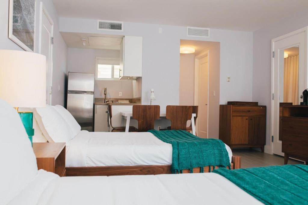 Tides Inn Hotel - Estudio (5)