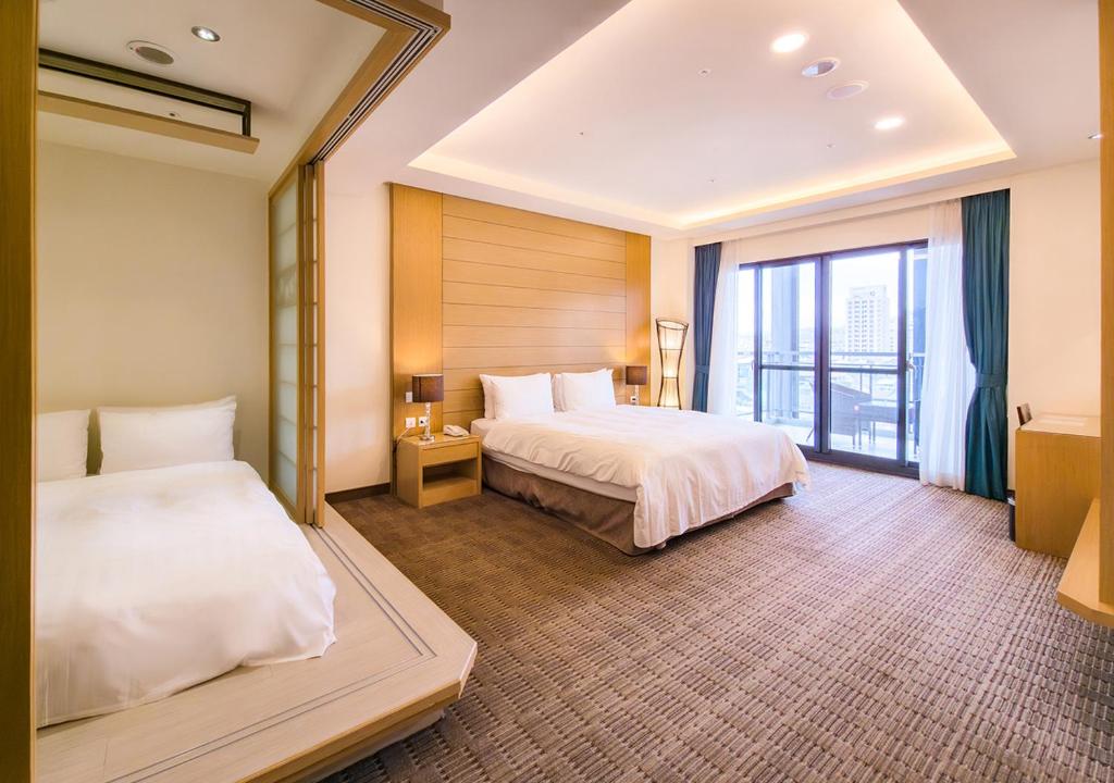 Cheng Wan Grand Hotel - 洗澡的家庭房