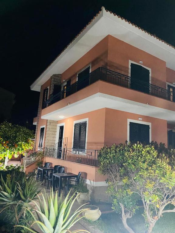 Het gebouw waarin de bed & breakfast zich bevindt