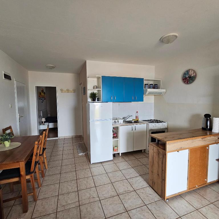 Fotografia z galérie ubytovania Vidalići Seaview Apartment v destinácii Kustići