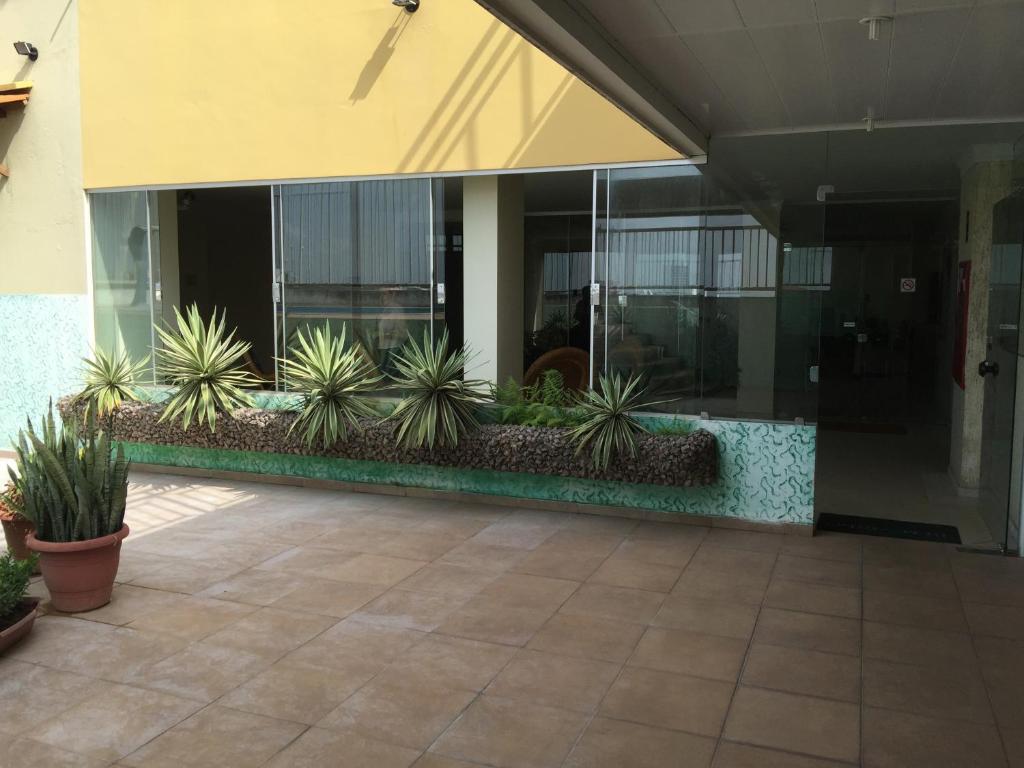  Magnus Plaza Hotel