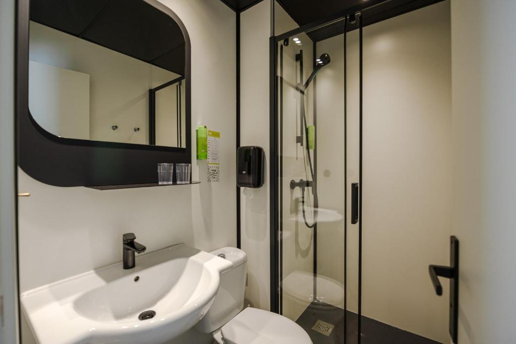 Koupelna v ubytování Grand Hôtel de Bretagne