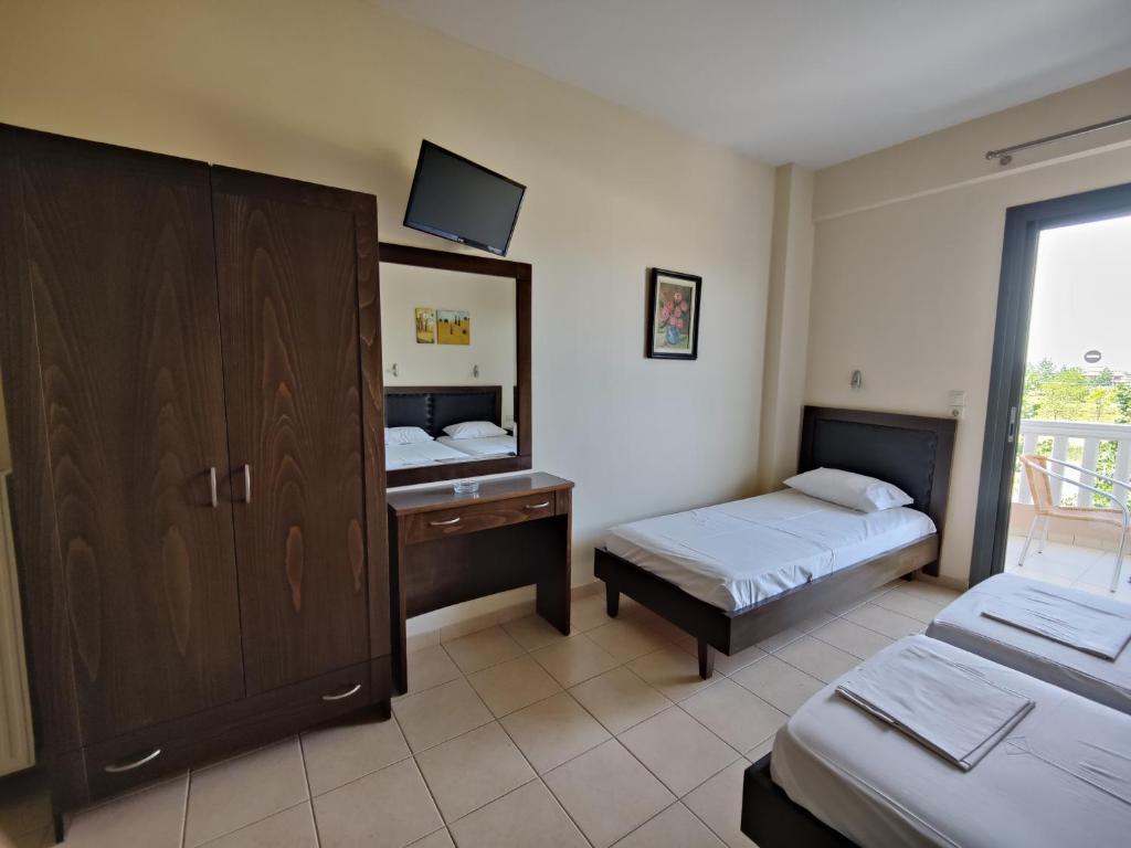 INO Luxury Rooms - Economy Triple Room