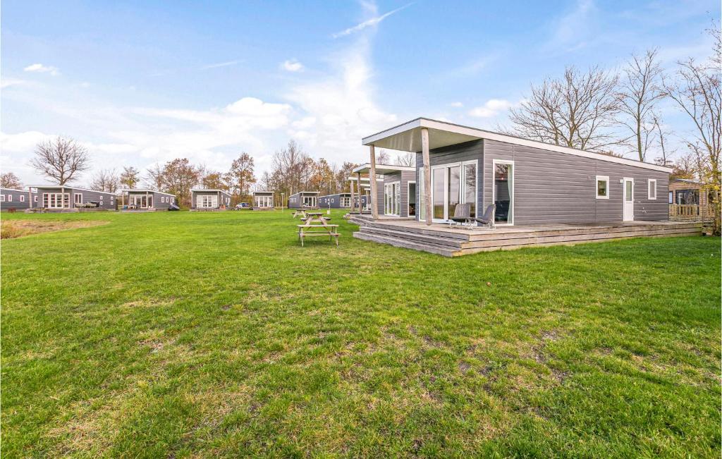Zahrada ubytování 3 Bedroom Stunning Home In Lauwersoog