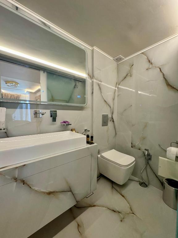 Koupelna v ubytování mare suites 4