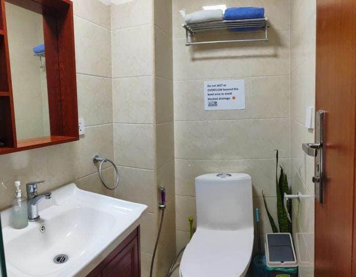 Mega Tower Transient Home - Housity