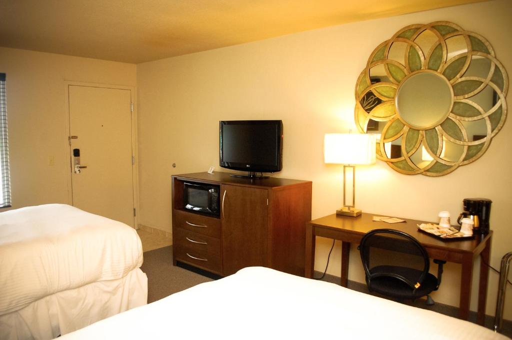 Unique Suites Hotel - Habitación Doble De Lujo Con Dos Camas Dobles: No Fumar