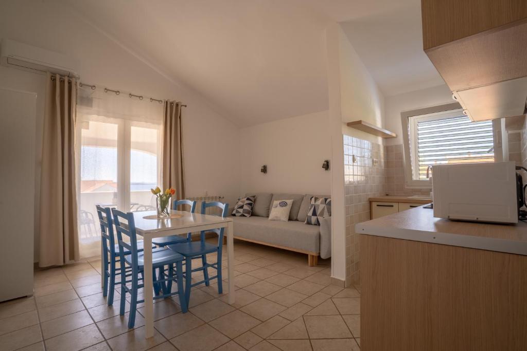 Apartments & Rooms Petra - 4