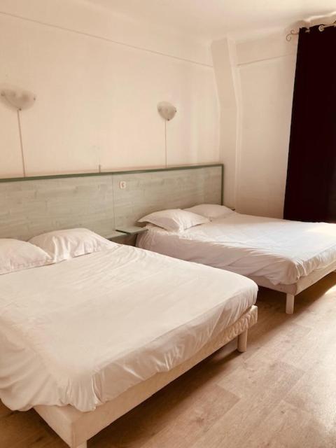 Hôtel De Normandie - Classic Quadruple Room