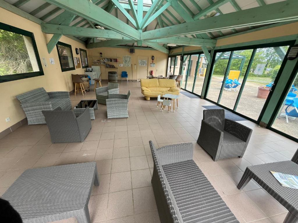 Posezení v ubytování Camping de Santenay