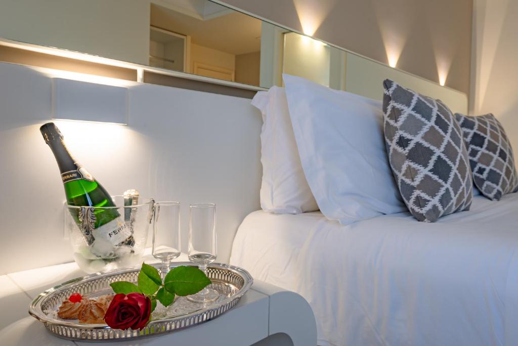 Postel nebo postele na pokoji v ubytování Fazio Rooms