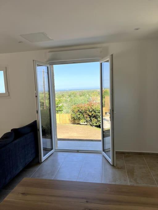 Photo de la galerie de l'établissement Villa Casa Maria Antonia T3, à Pietroso