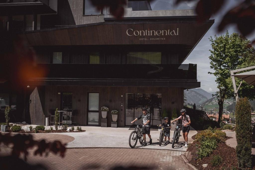 Hostia v ubytovaní Hotel Continental Dolomites