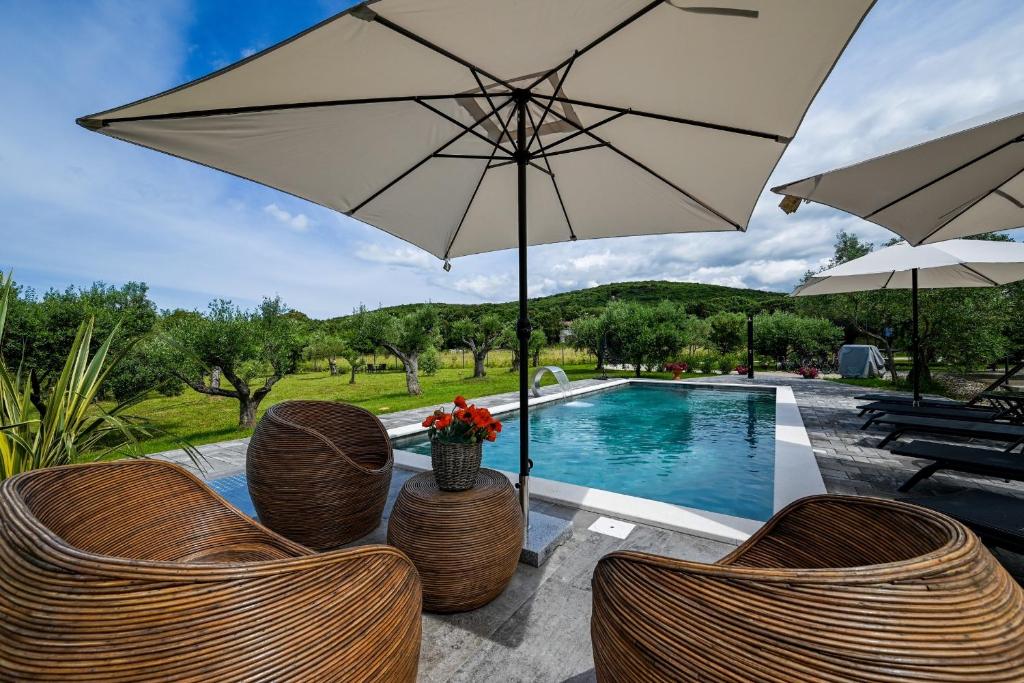 Bazén v ubytování Villa Bartolo Rovinj nebo v jeho okolí