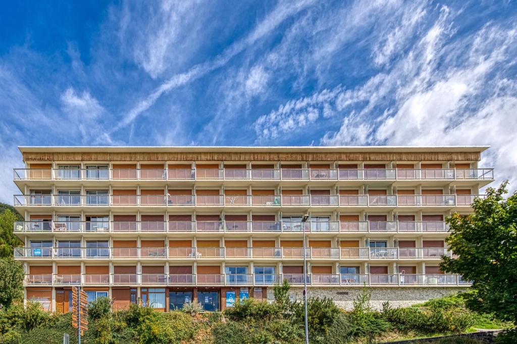 Budynek, w którym mieści się apartament