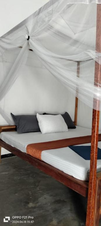 Postel nebo postele na pokoji v ubytování Costels Arugambay