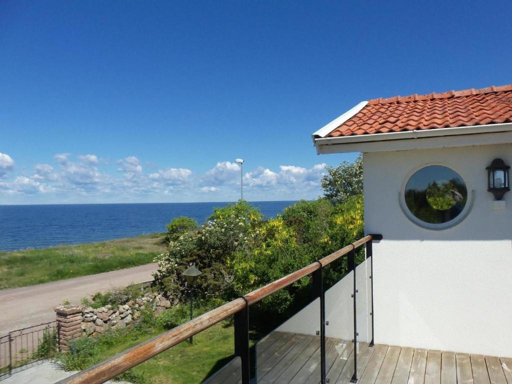 Fotografie z fotogalerie ubytování Freistehende Strandvilla mit großem Balkon v destinaci Sandviken