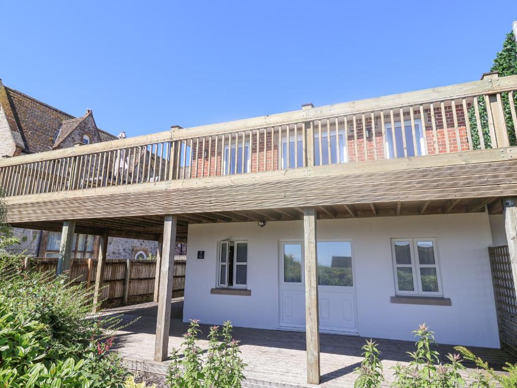 7 Coram Court, Lyme Regis (updated prices 2024)