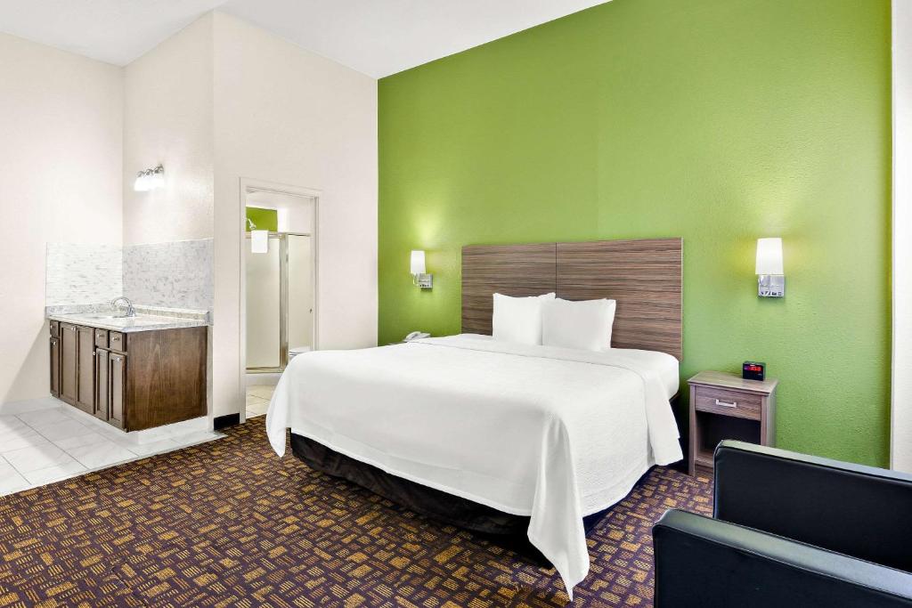 Quality Inn Salem - I-81 photo