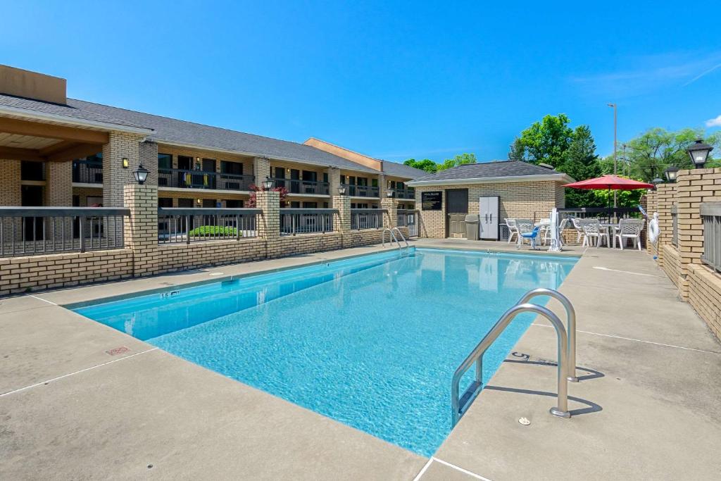 Quality Inn Salem - I-81 photo