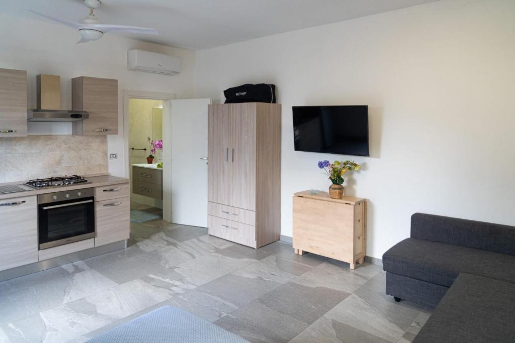 Køkken eller tekøkken på Casa Vacanza Mario 2D a 180 mt dal mare di Punta Prosciutto