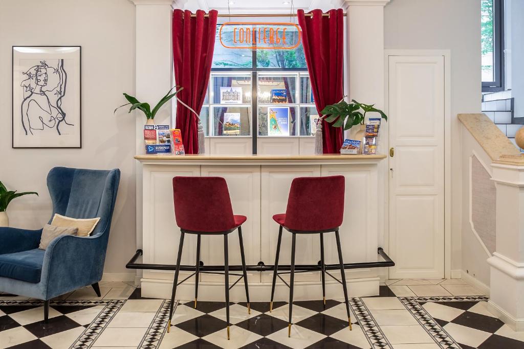 Queen's Court Hotel & Residence - Resim 22