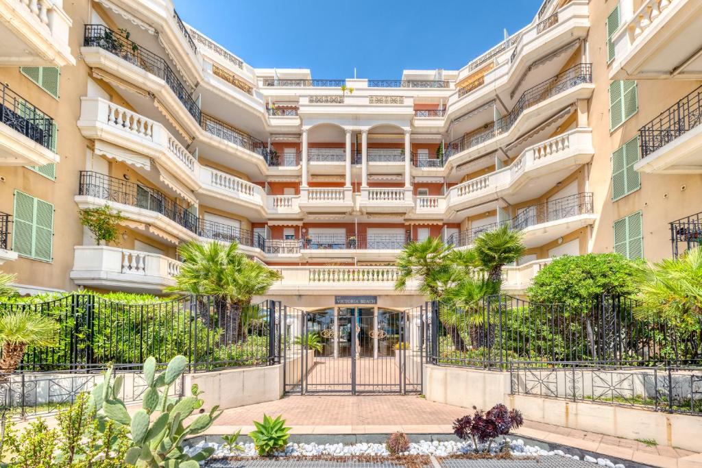 Victoria Beach Apartments
