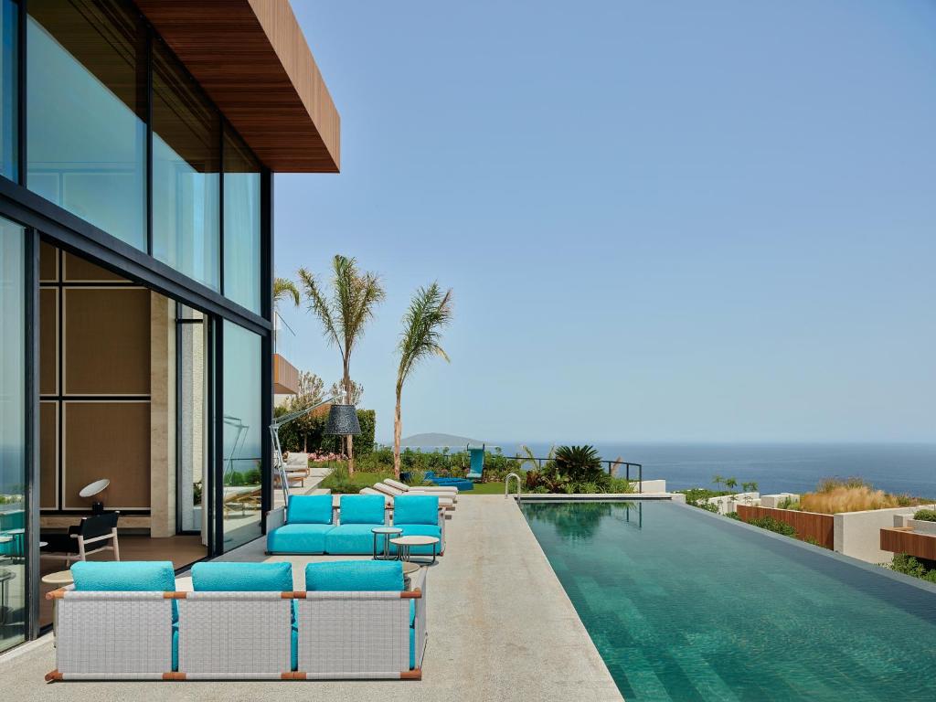 Maxx Royal Bodrum Private/SwimUp Pool
